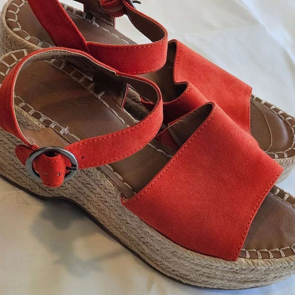 Universal Thread Women's Espadrille Wedge Platform Sandals Orange Suede‎